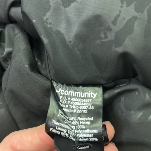 Aritzia Green Winter Jacket Size Small - Picture 6 of 6